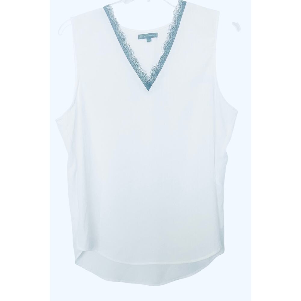 ADRIENNE PAPELL SLEEVELESS V-NECK HIGH-LOW BLOUSE, WOMENS,  XL, WHITE/BLACK TRIM